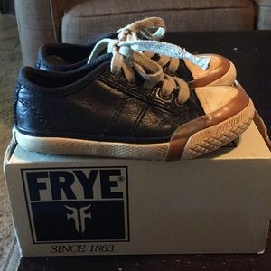 Great UC Frye Greene Low Lace Sneakers Infants 7